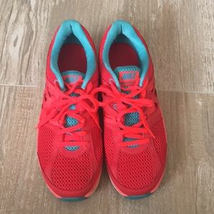 Nike dual fusion training shoes